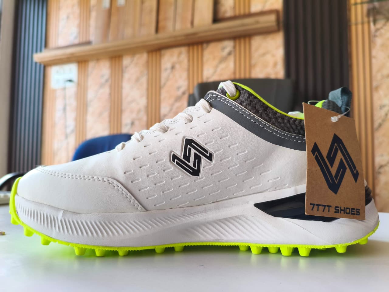 Professional Cricket Shoes View 3